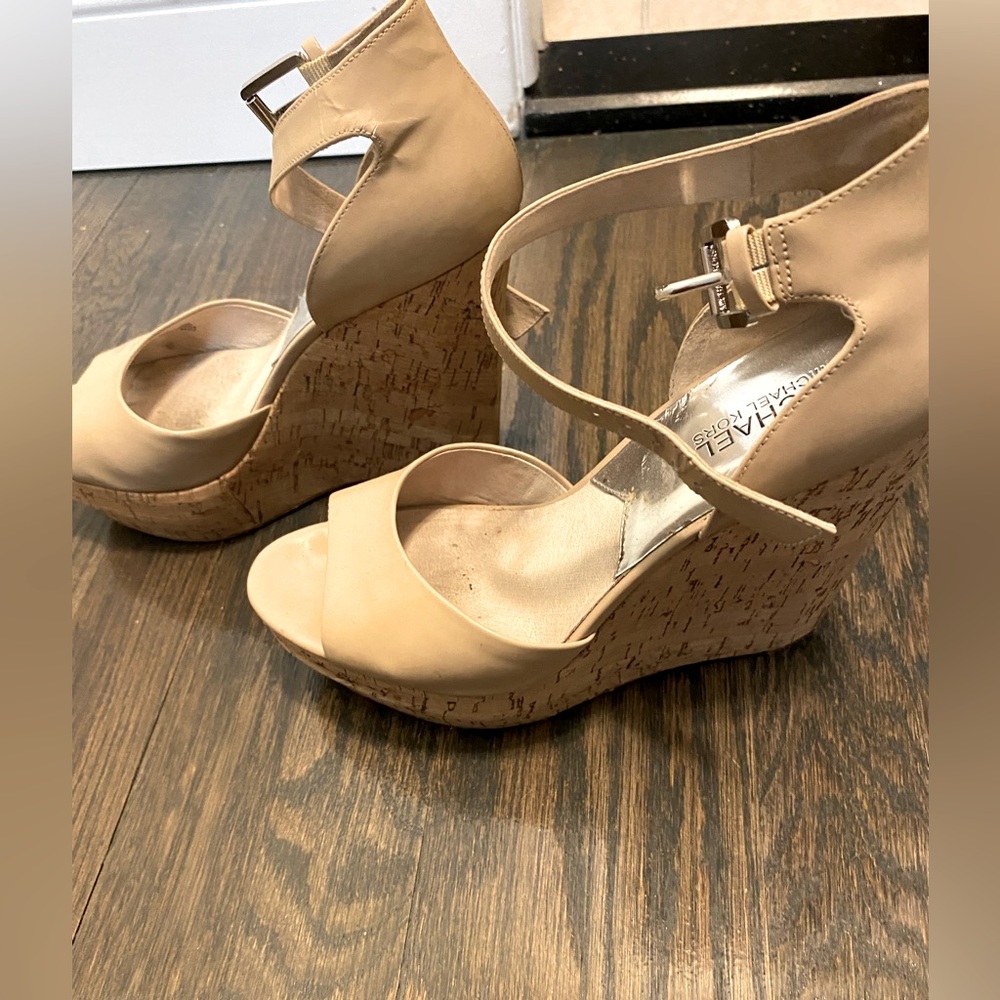 Michael Kors cork wedge size 9 heel
